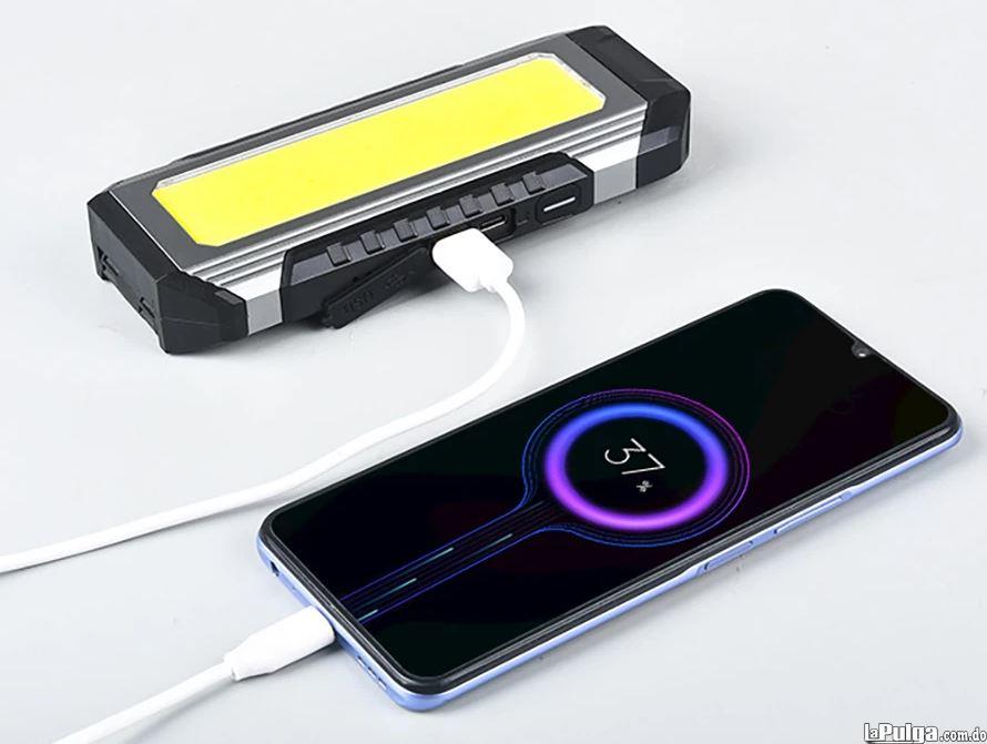 Power bank con linterna destapador e iman La Pulga Virtual