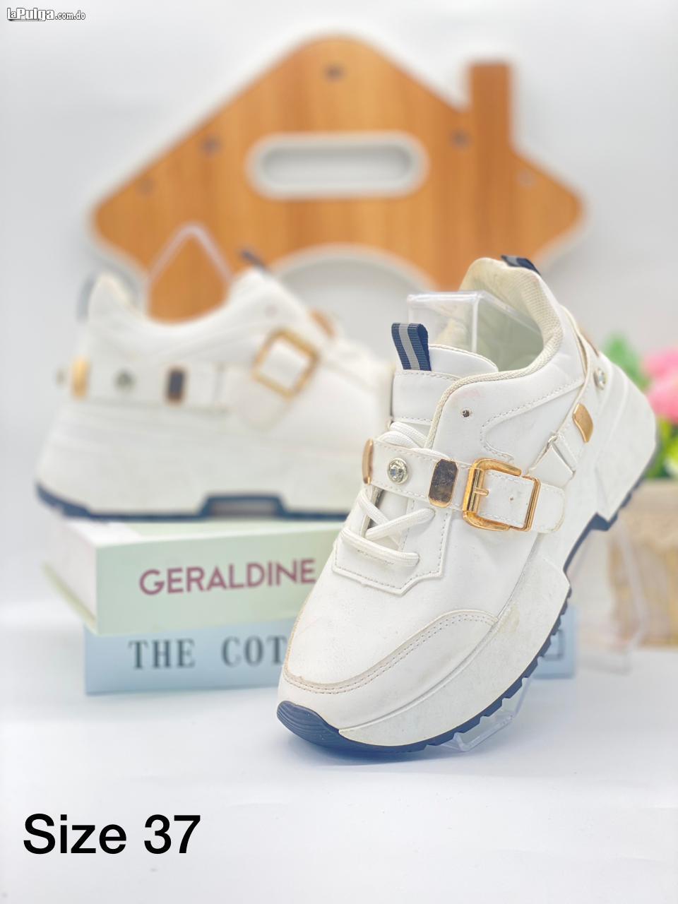 Tenis para damas . en La Concepción de La Vega Foto 7147657-5.jpg