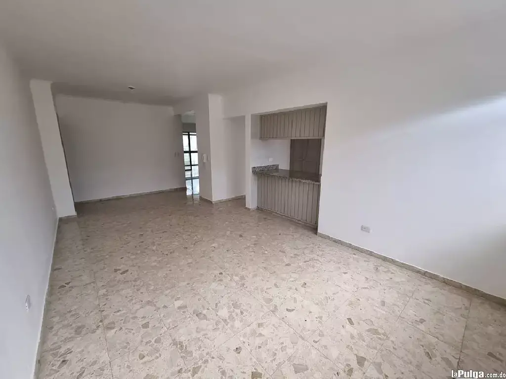 Apartamento en gazcue en alquiler como nuevo Foto 7147695-5.jpg