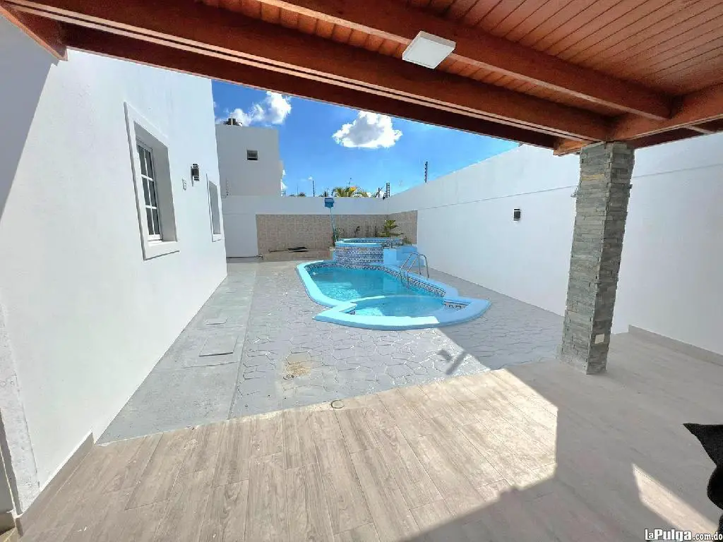 HERMOSA CASA CON PISCINA Y JACUZZI EN PROYECTO CERRADO Foto 7149553-1.jpg