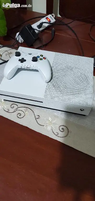 Xbox one s de 1 tera byte  3 juegos físicos  control OEM Foto 7150205-1.jpg