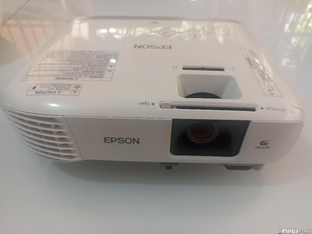 Proyector Epson S39 SVGA de 3300 Lumens  conectividad inalámbrica  Foto 7150422-1.jpg