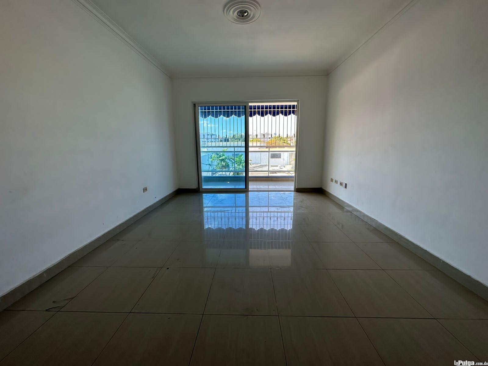 Apartamento en sector DN - Av. Independencia 3 habitaciones 2 parqueos Foto 7150550-4.jpg