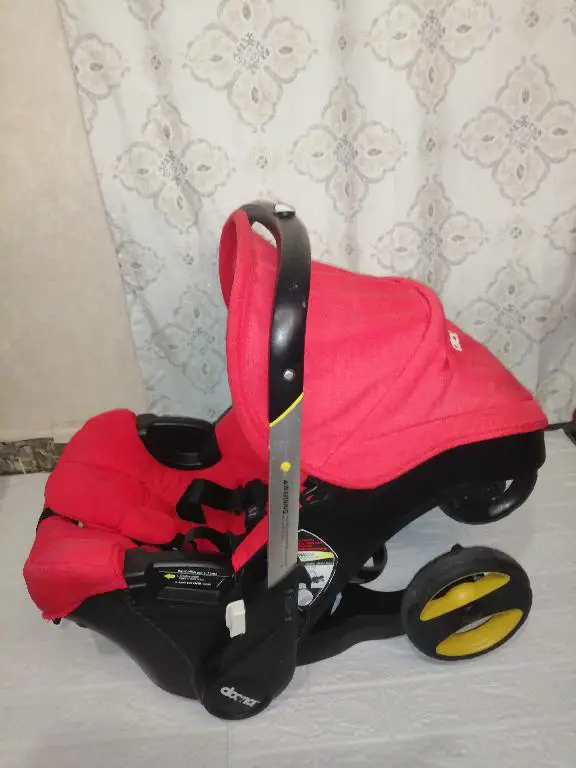 Coche Estilo Donna para bebé 3 en 1 Rojo Úpale - Peque Ayuda