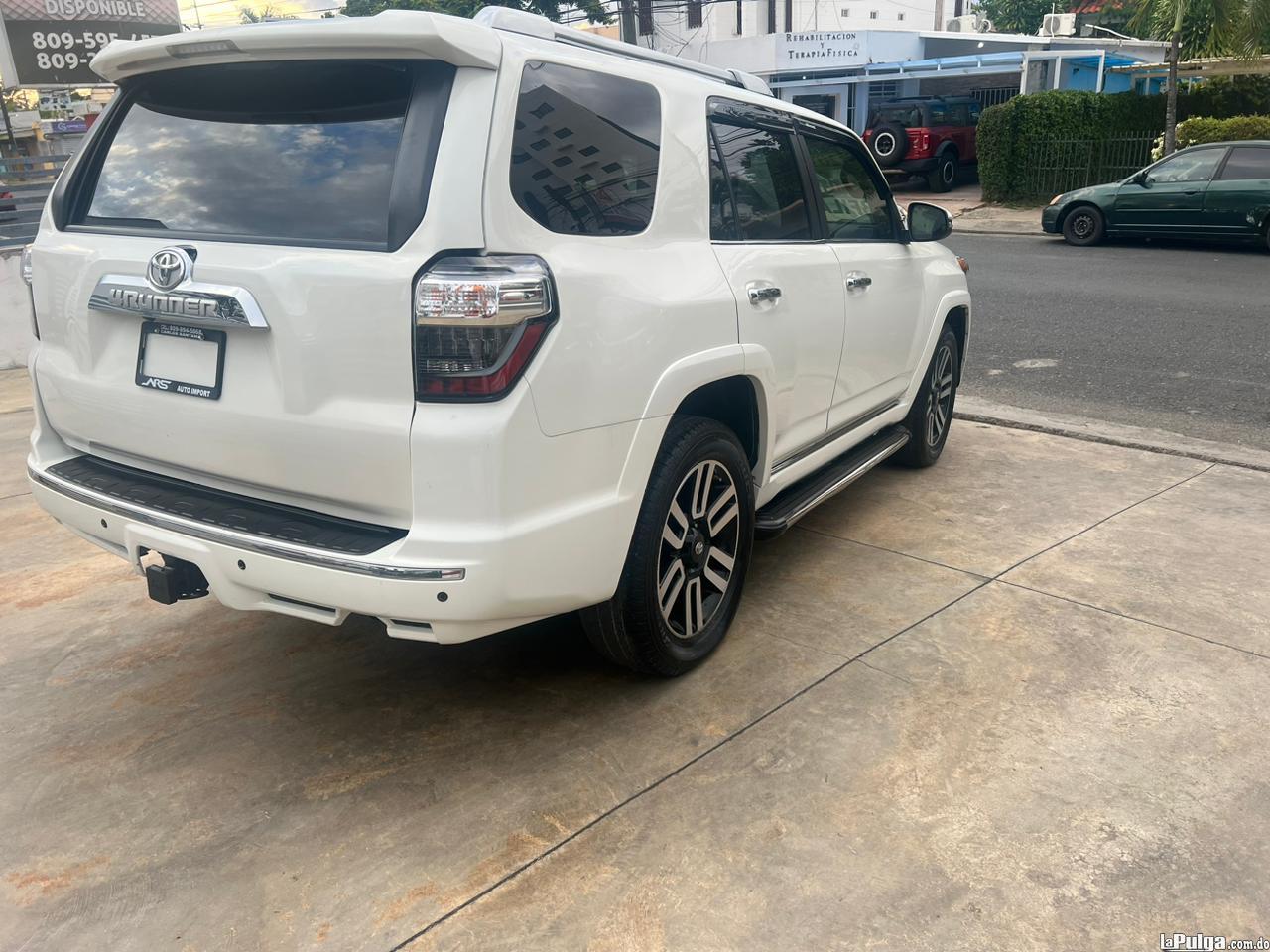 Toyota 4Runner 2018  Foto 7151625-4.jpg
