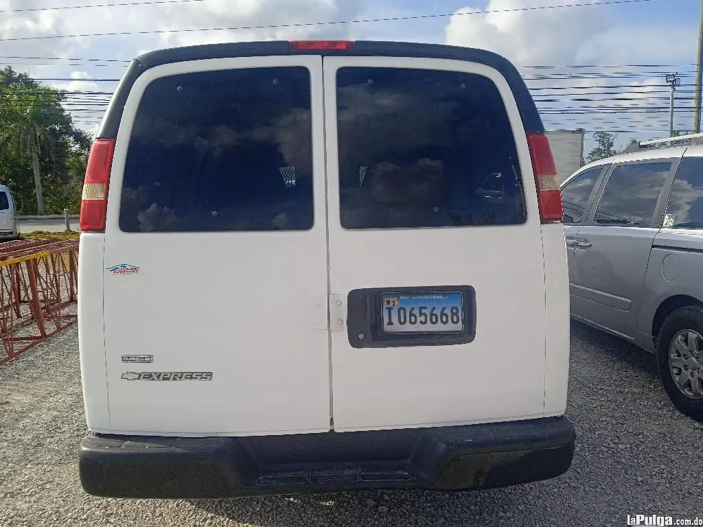 Chevrolet Express 2009. Mercancía vehículo carga busco encontrar Foto 7152108-2.jpg