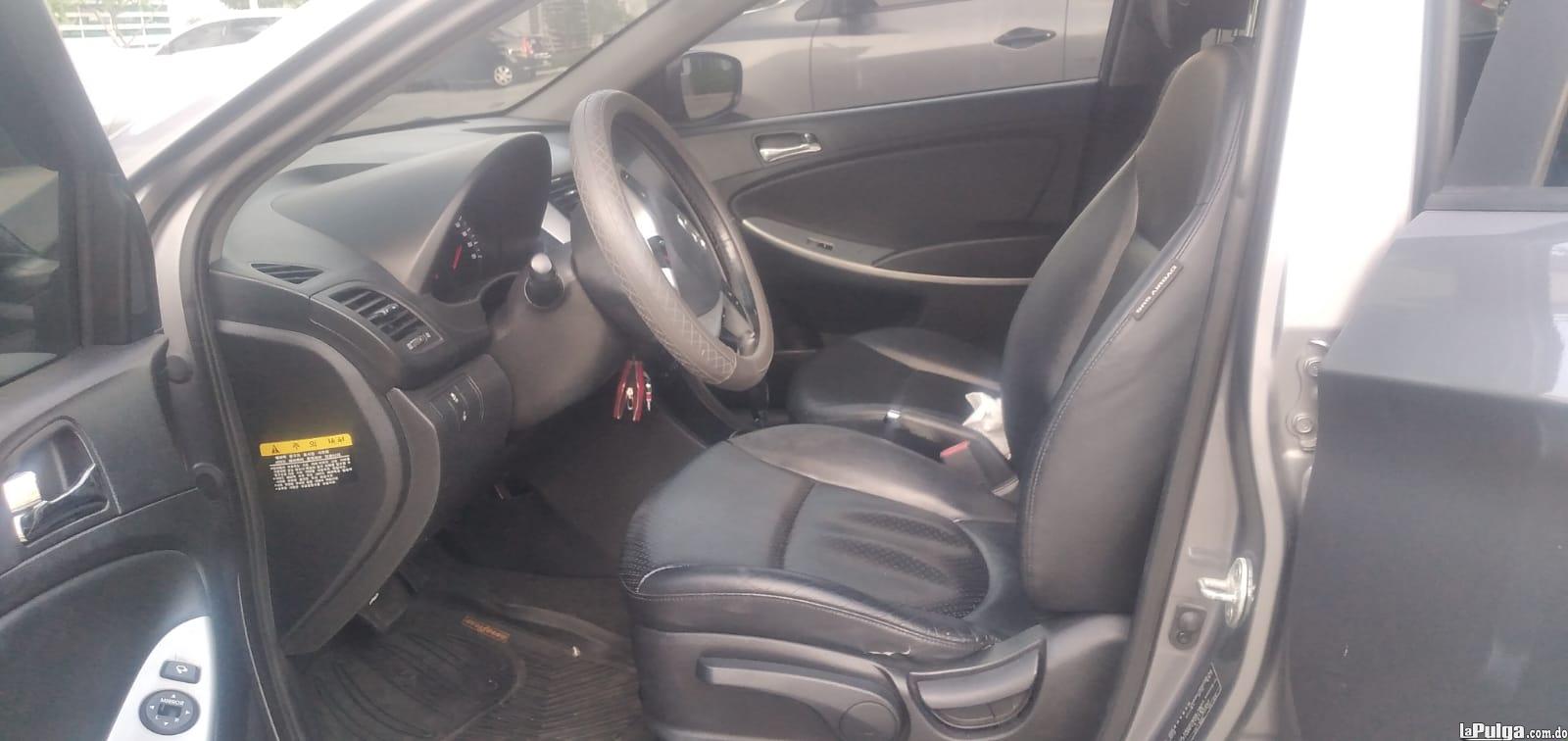 Vendo Hyundai Accent 2014 Turbo Diesel Foto 7153207-4.jpg