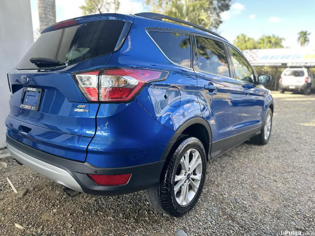 Ford Escape 2017 Se Foto 7153643-1.jpg