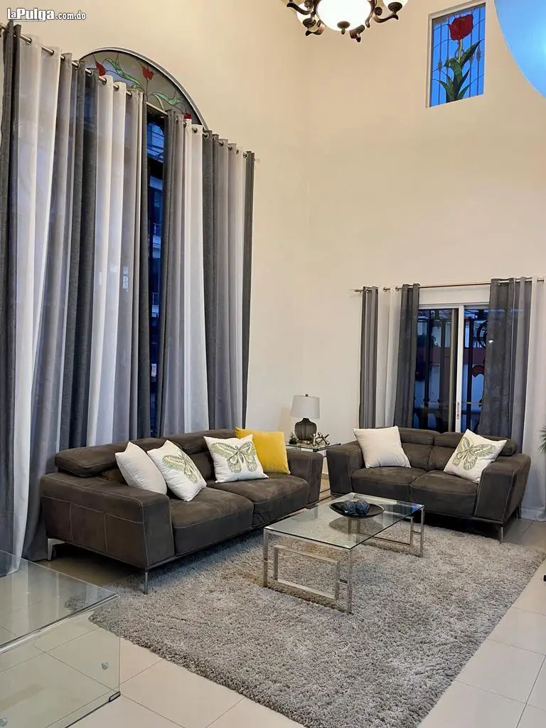 Hermosa Casa De Dos Niveles En Residencial Mirador Del Este Foto 7154407-2.jpg