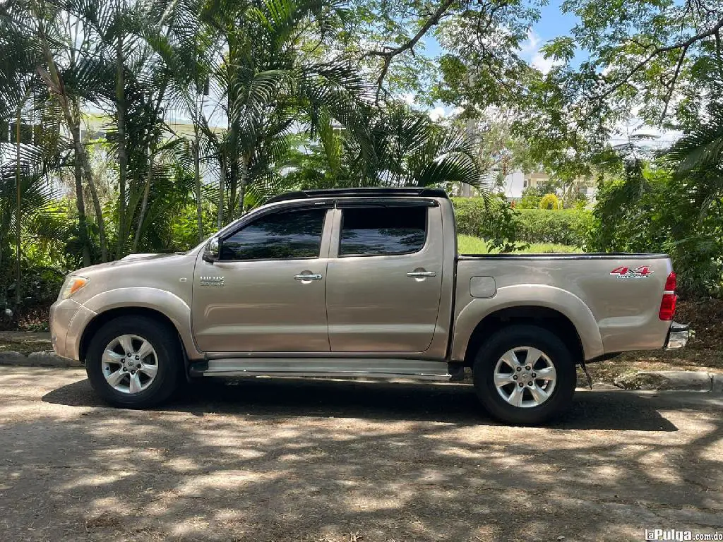 Toyota Hilux 2006 Diesel en Bonao Foto 7154689-3.jpg