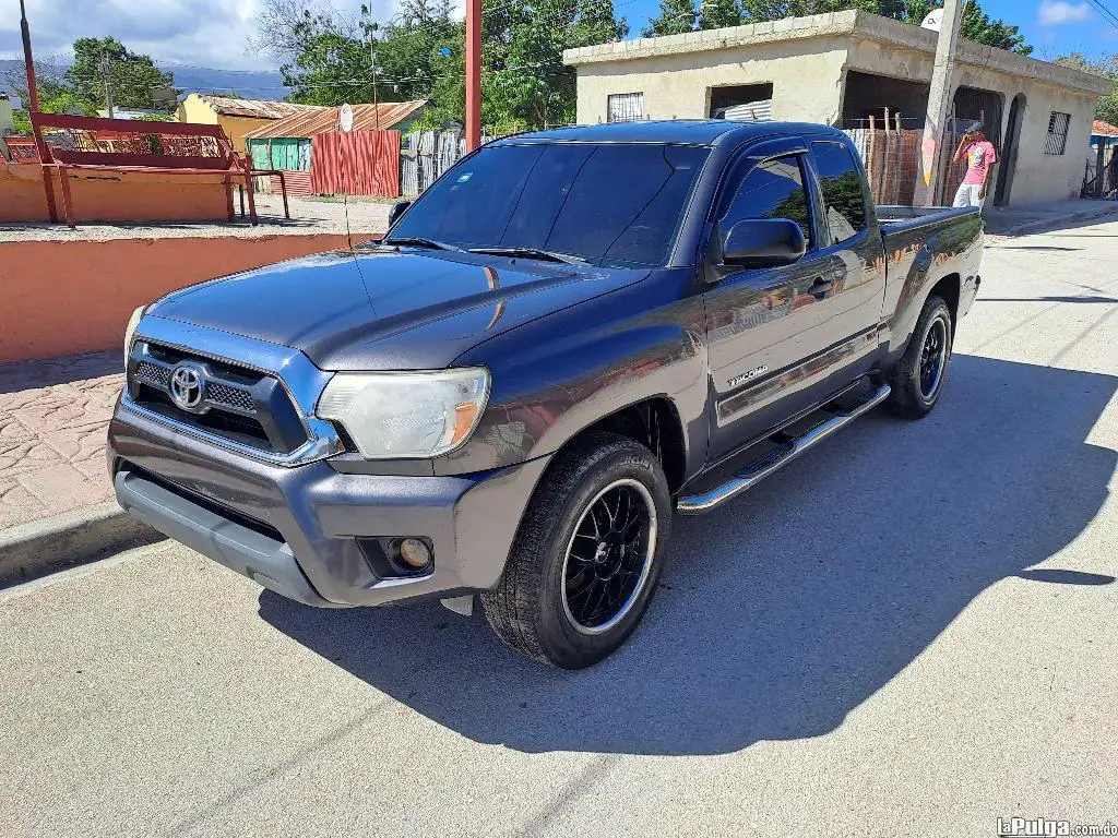 Toyota Tacoma 2012 Gasolina en Barahona Foto 7155557-4.jpg