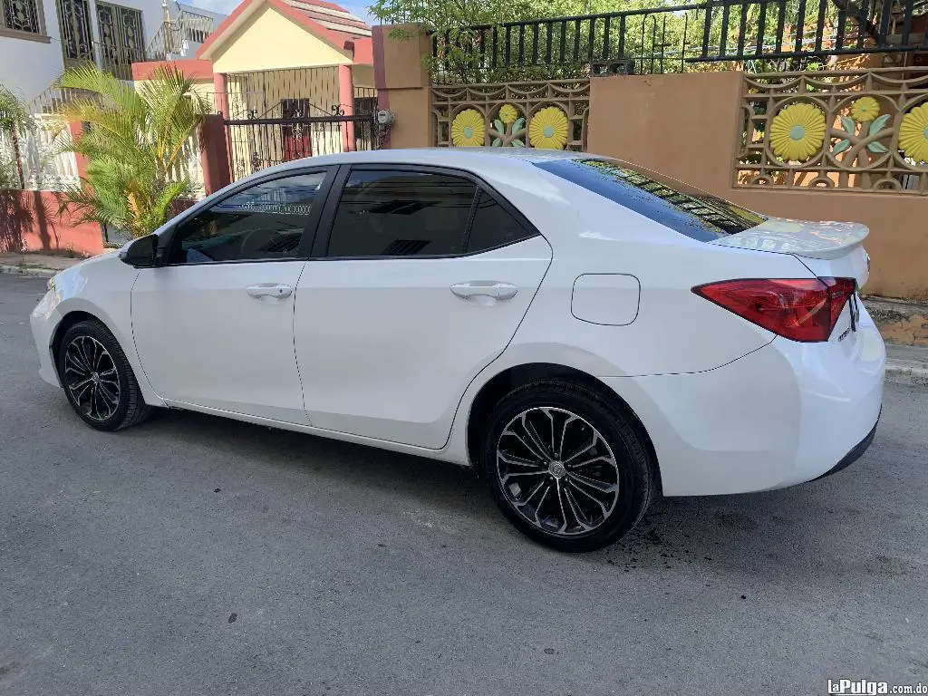 Toyota Corolla SE  2018  Foto 7156262-3.jpg