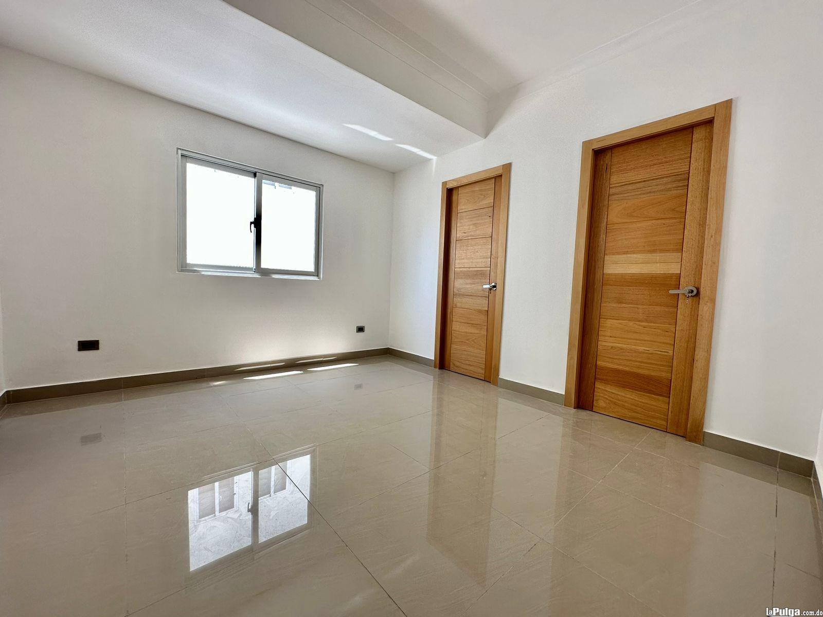 Apartamento 3 Habitaciones 2.5 Baños 2 Parqueos en Mirador Sur. Foto 7156484-4.jpg