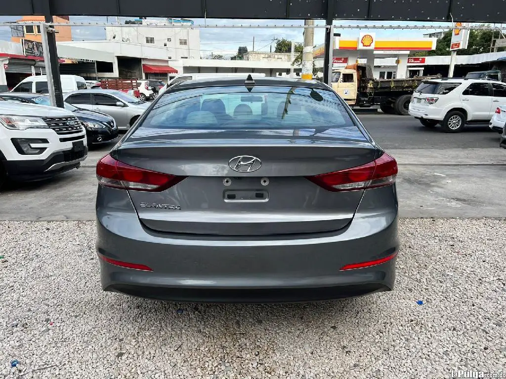 HYUNDAI ELANTRA SEL 2018 GRIS RECIEN IMPORTADO Foto 7157932-2.jpg