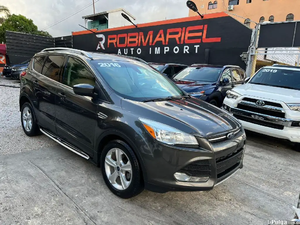 FORD ESCAPE SE 2016 GRIS RECIEN IMPORTADO Foto 7157940-3.jpg