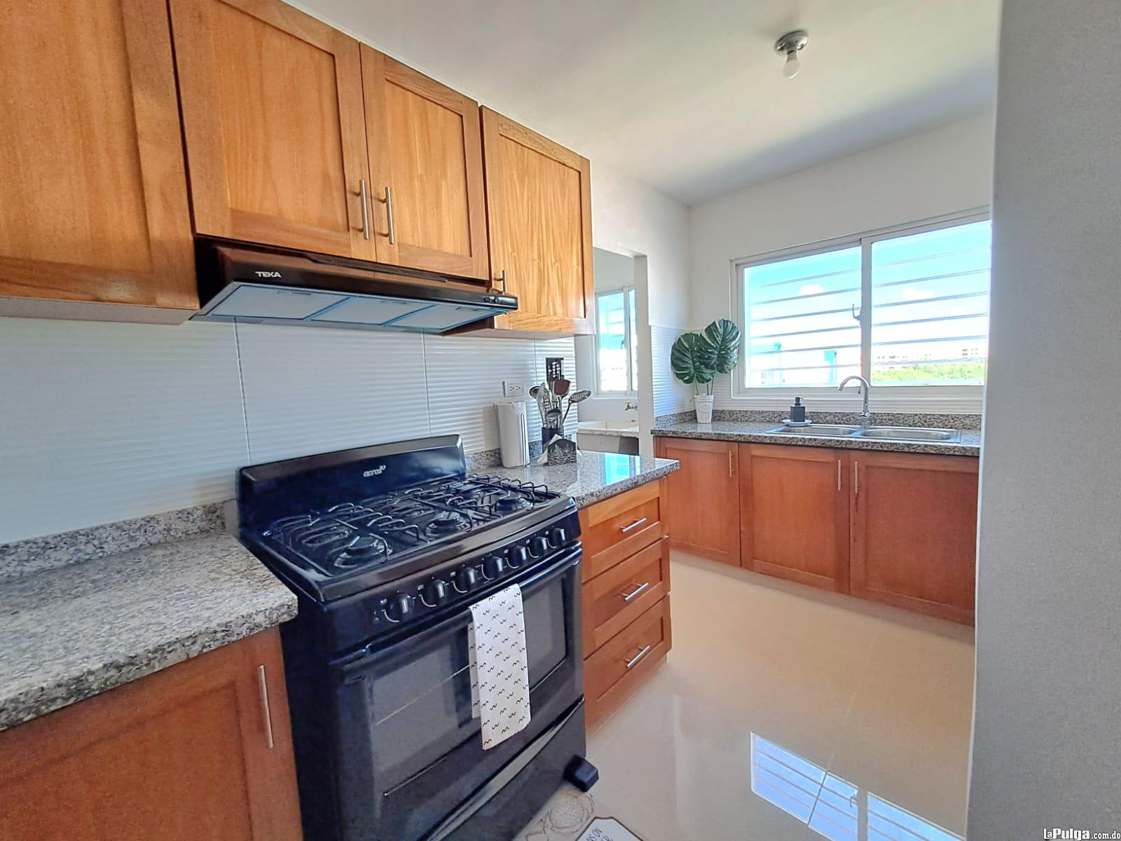 Apartamento en Altos Colombia- Santo Dgo 4 habitaciones 2 parqueos Foto 7158114-8.jpg