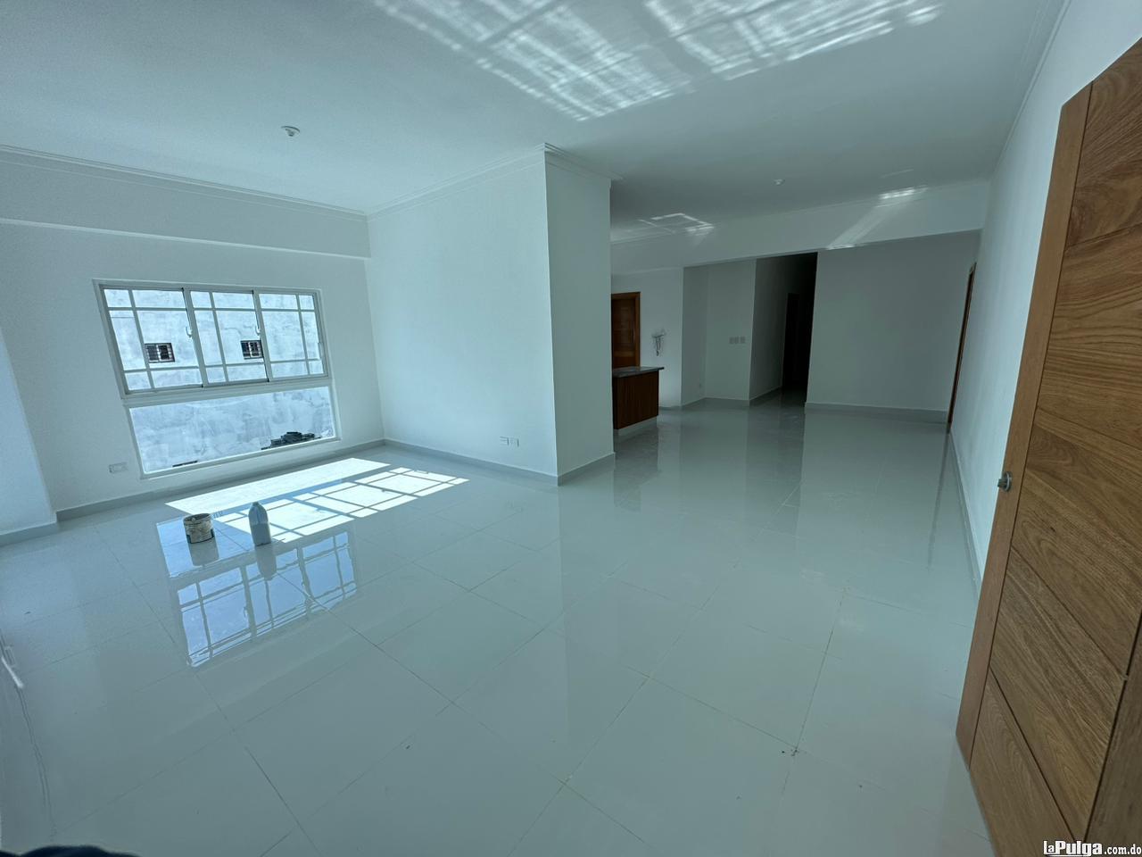 Apartamento en sector SDE - Alma Rosa 3 habitaciones 2 parqueos Foto 7158272-2.jpg