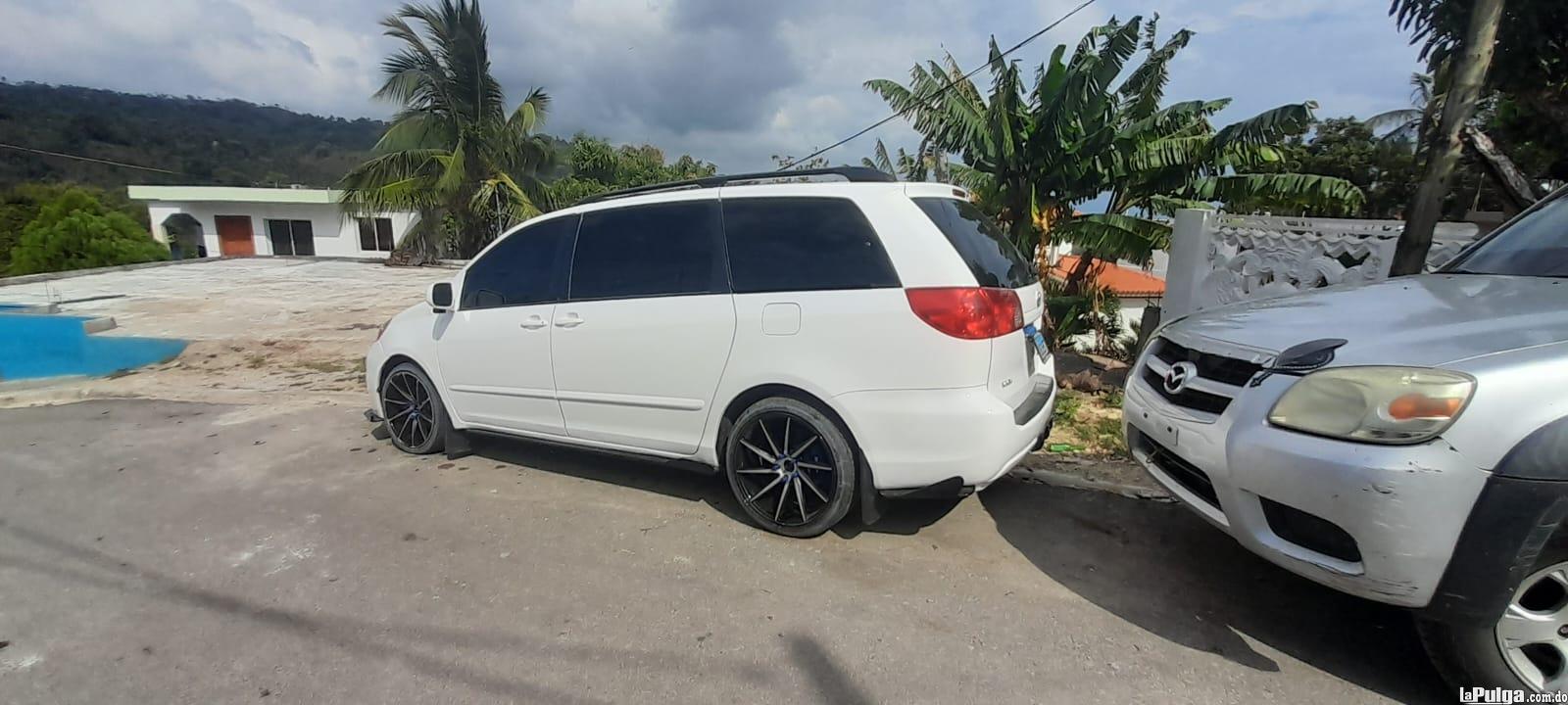 Toyota Sienna 2008 Gasolina en Samaná Foto 7158889-2.jpg