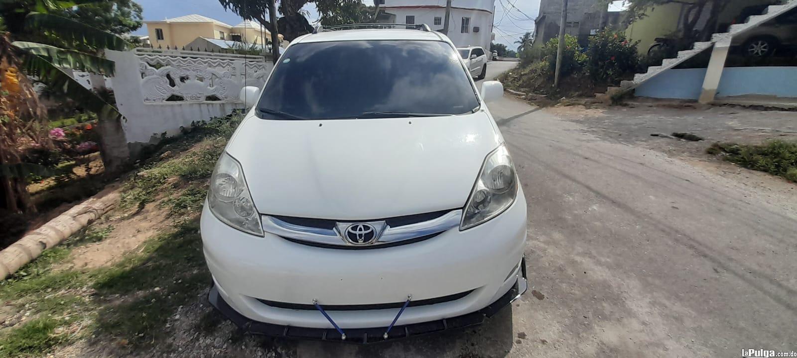 Toyota Sienna 2008 Gasolina en Samaná Foto 7158889-4.jpg