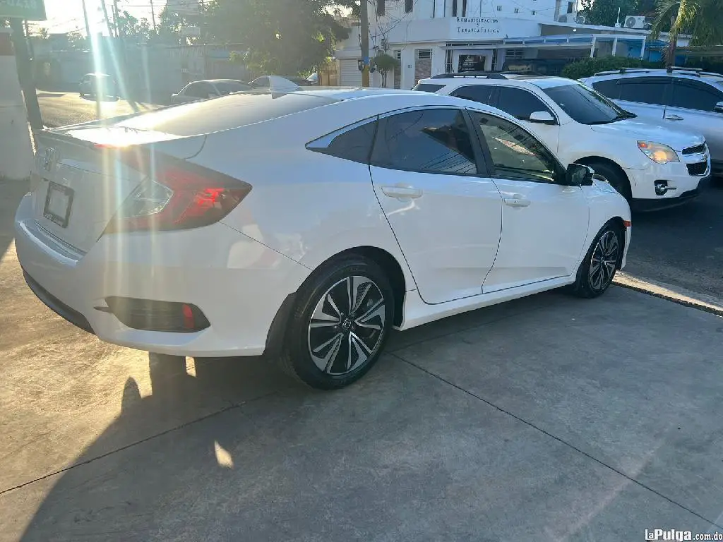 Honda Civic 2017 Gasolina Foto 7158947-5.jpg