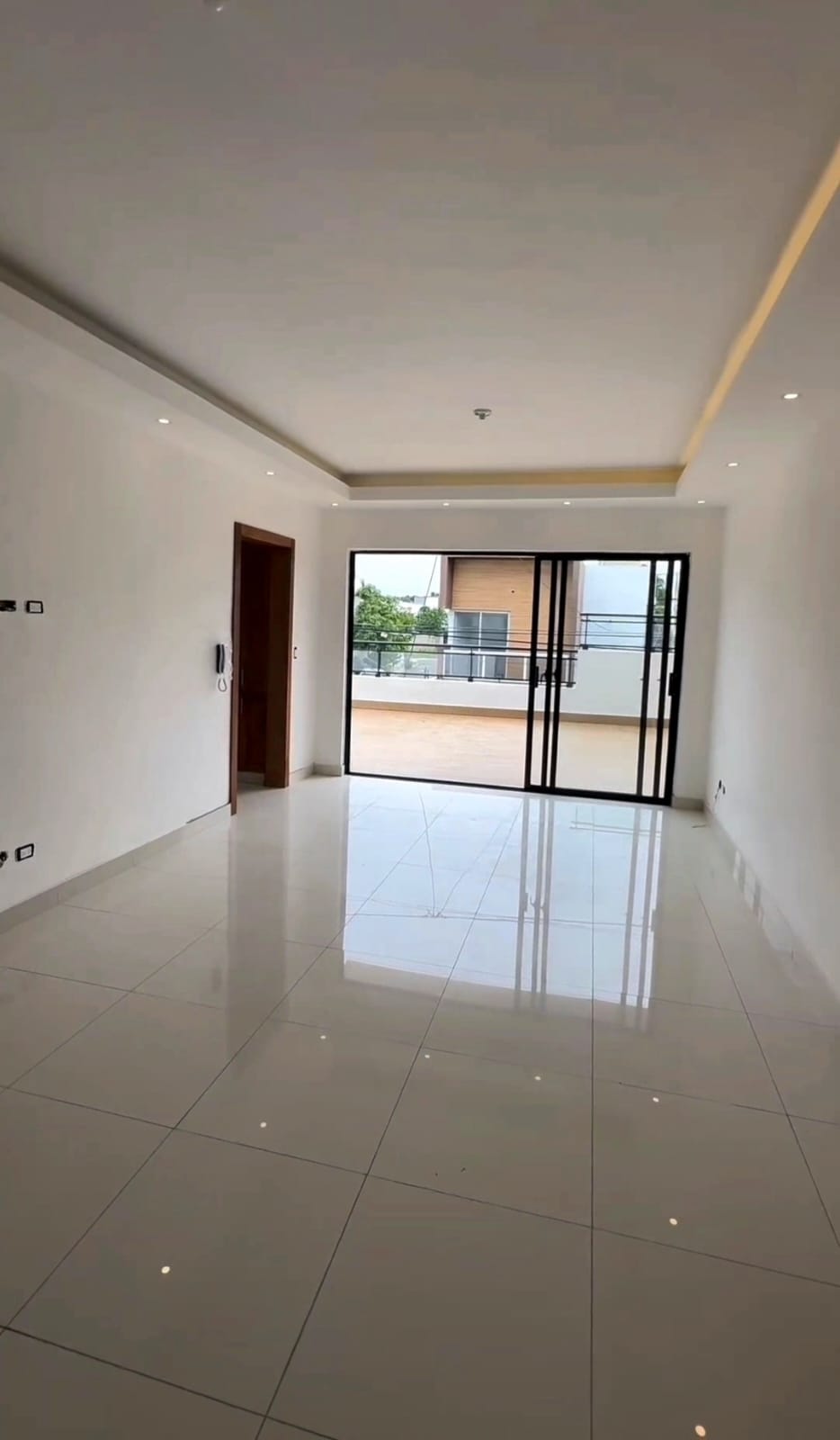 Hermoso Apartamento de 3 habitaciones con terraza privada en Santo Dom Foto 7158972-n3.jpg