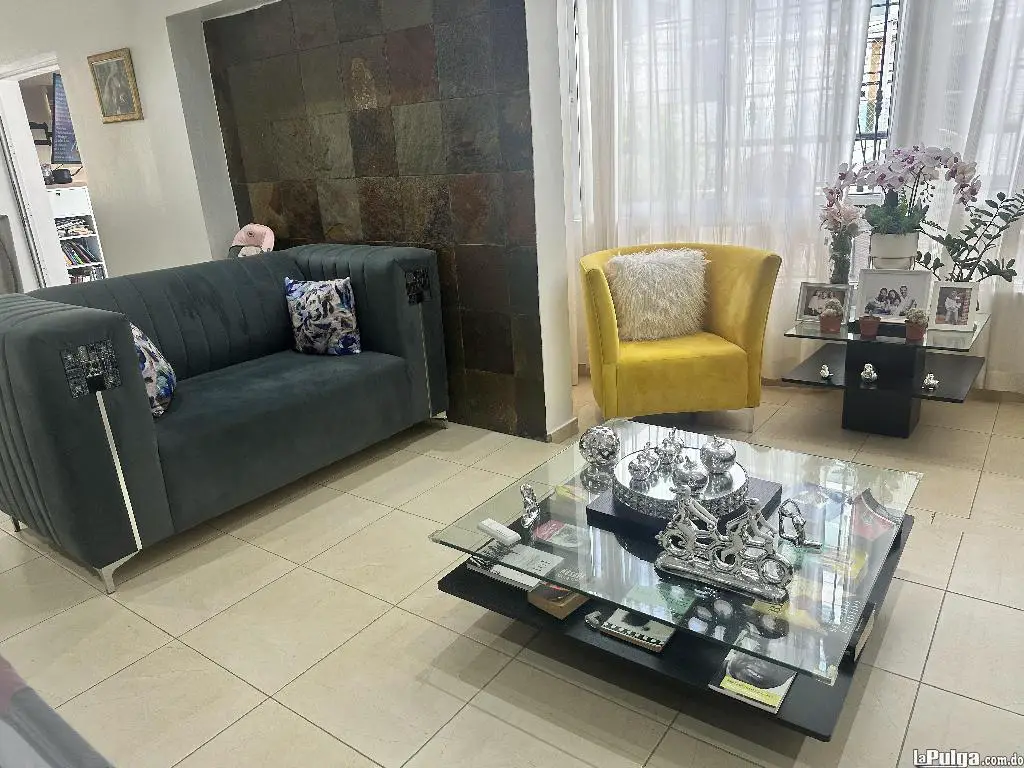 VENDO MUEBLES y MESA Foto 7159527-2.jpg