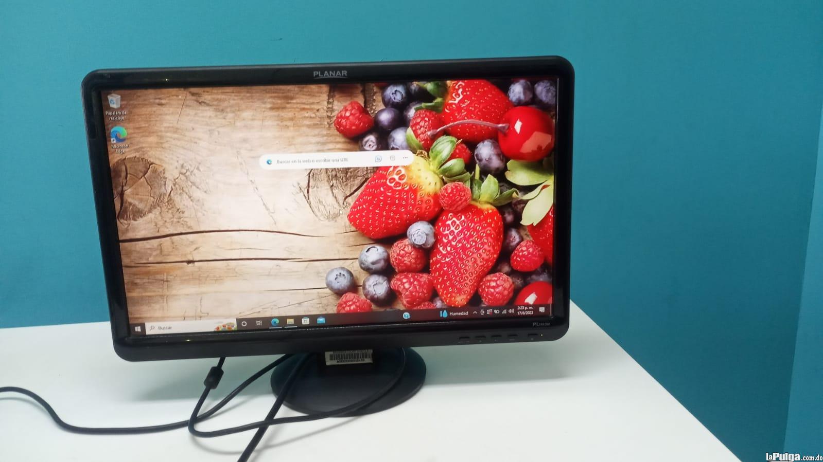 Monitor 19 Planar PL1910W VGA  Pixeles 1280 x 1024 Pixeles   Foto 7159553-5.jpg