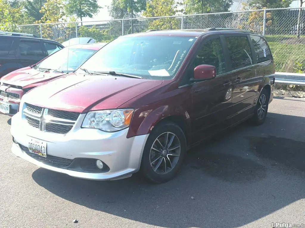 Dodge Caravan 2017 Gasolina Foto 7160149-1.jpg