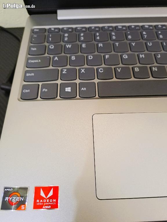 LENOVO IDEAPAD 330S RYZEN 4 RADEON VEGA GRAPHICS 20GB RAM 500GB M.2 SS Foto 7160941-4.jpg