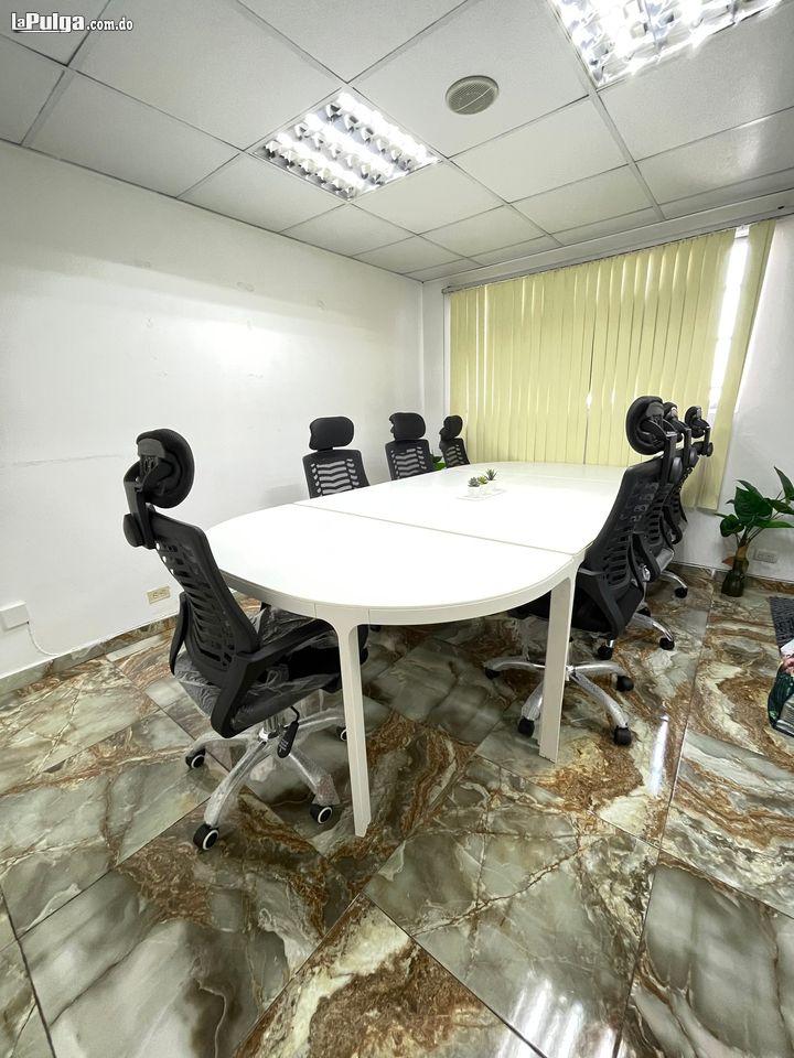 Se vende mesa de reunion con sillas a buen precio.  Foto 7161165-2.jpg