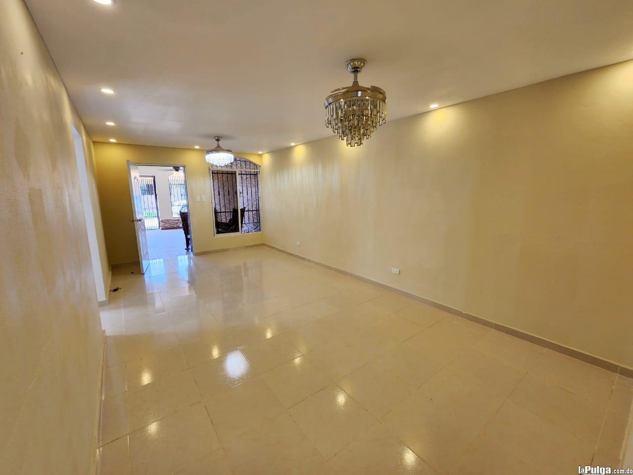 Casa en venta en Prado Oriental. Santo Domingo Este. Foto 7161418-2.jpg