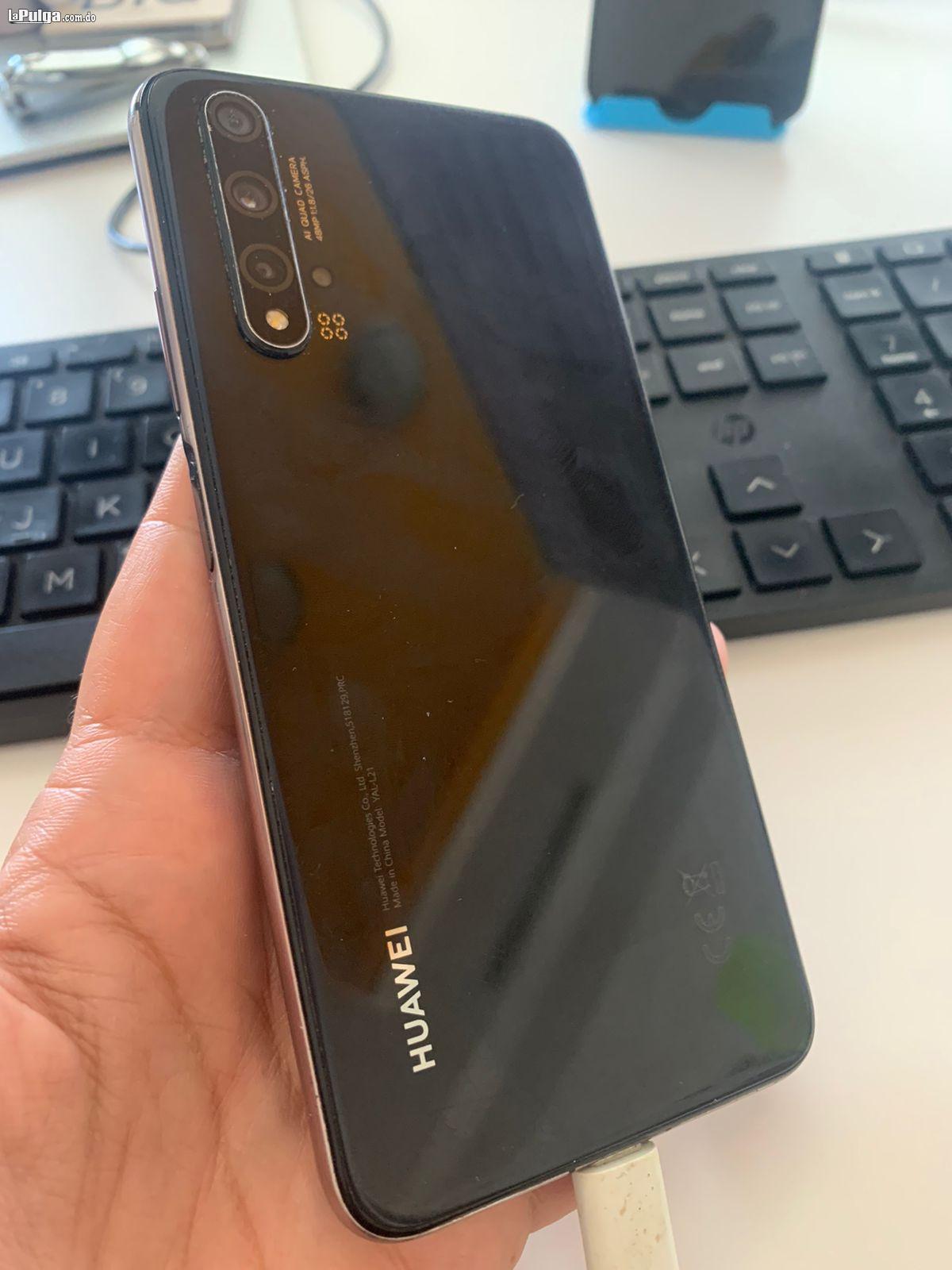 Huawei Nova 5t Foto 7161514-1.jpg