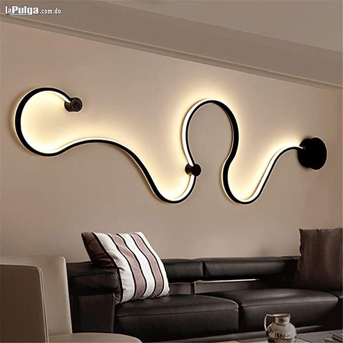 Lámpara de pared de aluminio en forma de serpiente creativa  Foto 7161600-2.jpg