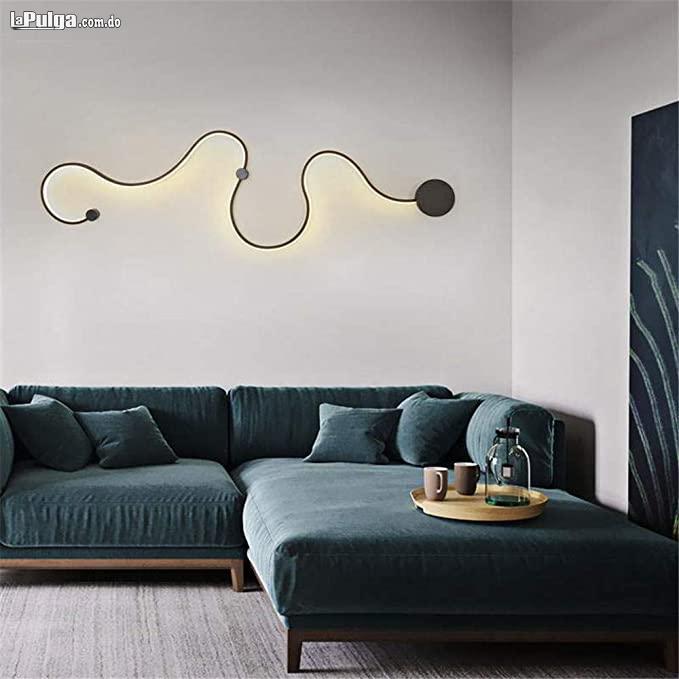 Lámpara de pared de aluminio en forma de serpiente creativa  Foto 7161600-3.jpg