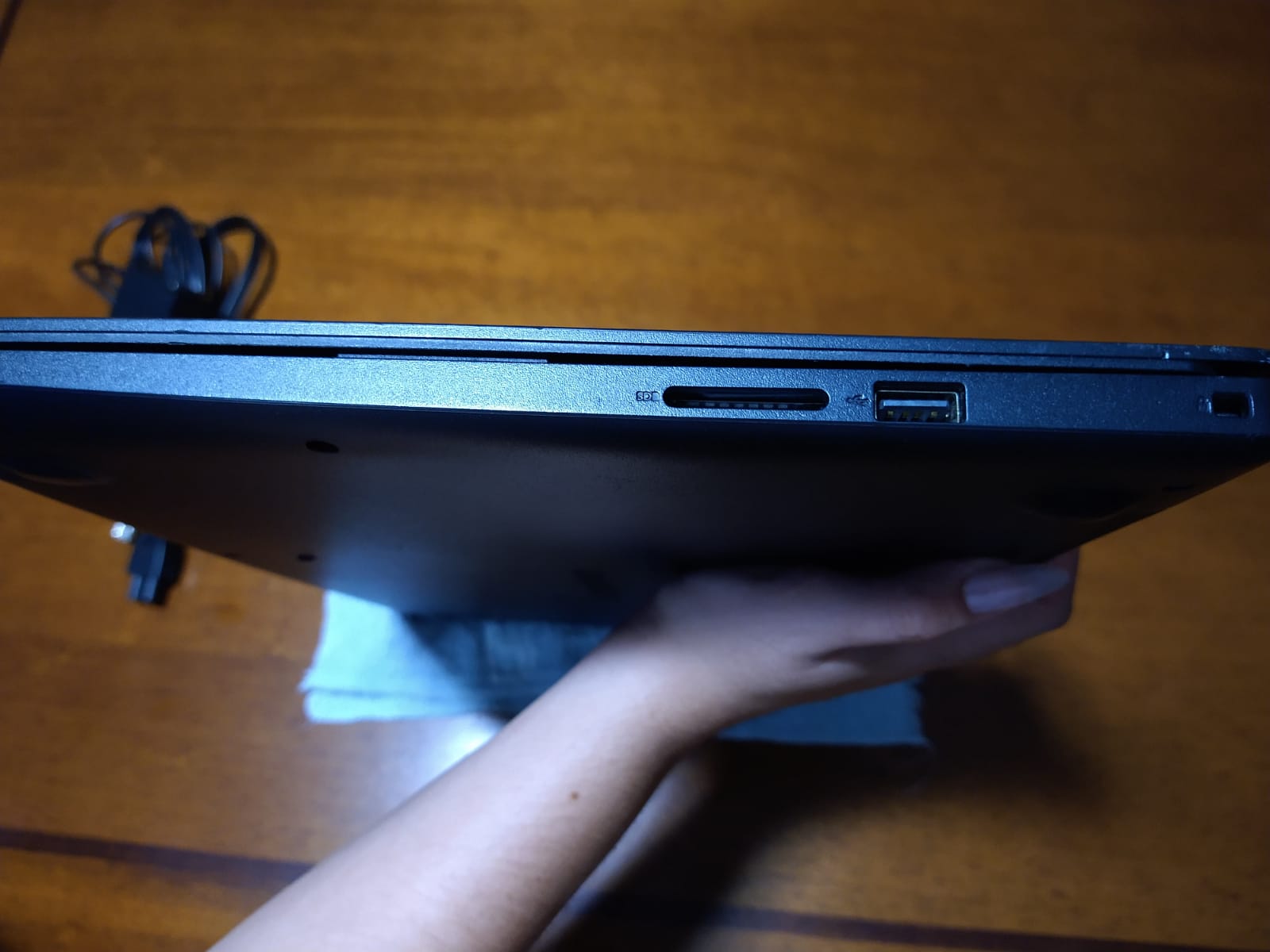 Laptop Dell i5 10ma. Gen 8 Ram SSD 256 GB Foto 7162678-6.jpg
