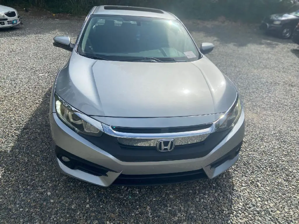 Honda Civic 2016 Foto 7162706-w1.jpg