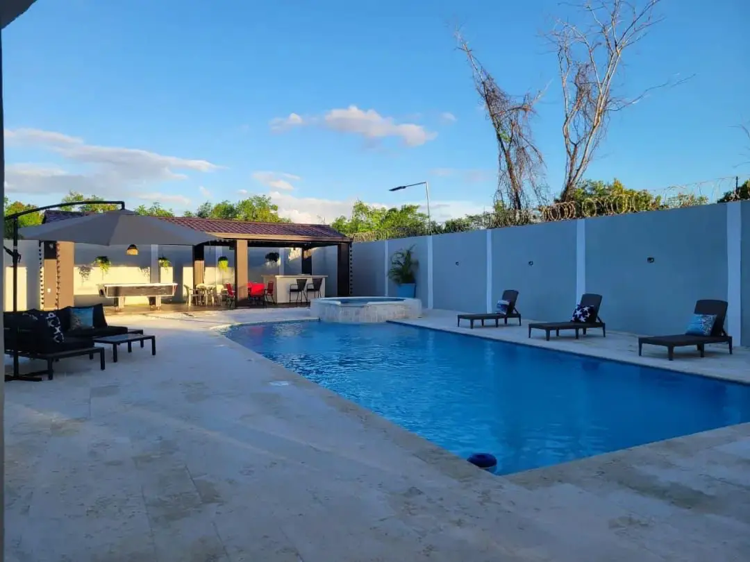 En Venta Villa Amueblada en Juan Dolio Foto 7162953-4.jpg