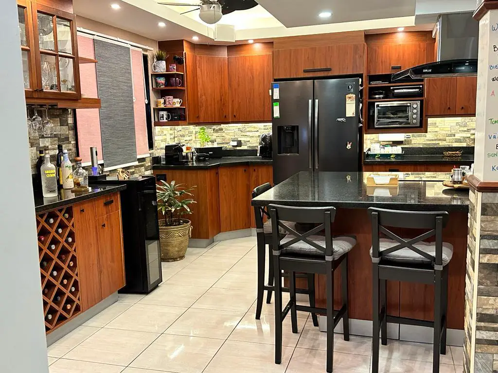 Casa de 2 niveles en Venta en Arroyo Hondo II Foto 7162970-1.jpg