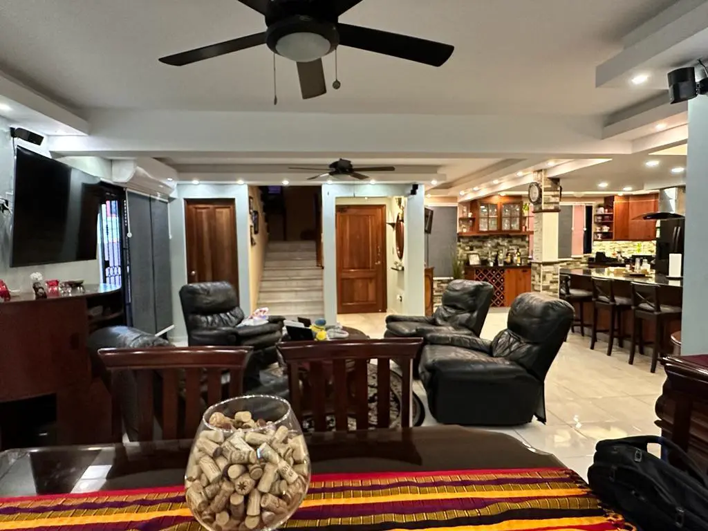 Casa de 2 niveles en Venta en Arroyo Hondo II Foto 7162970-8.jpg