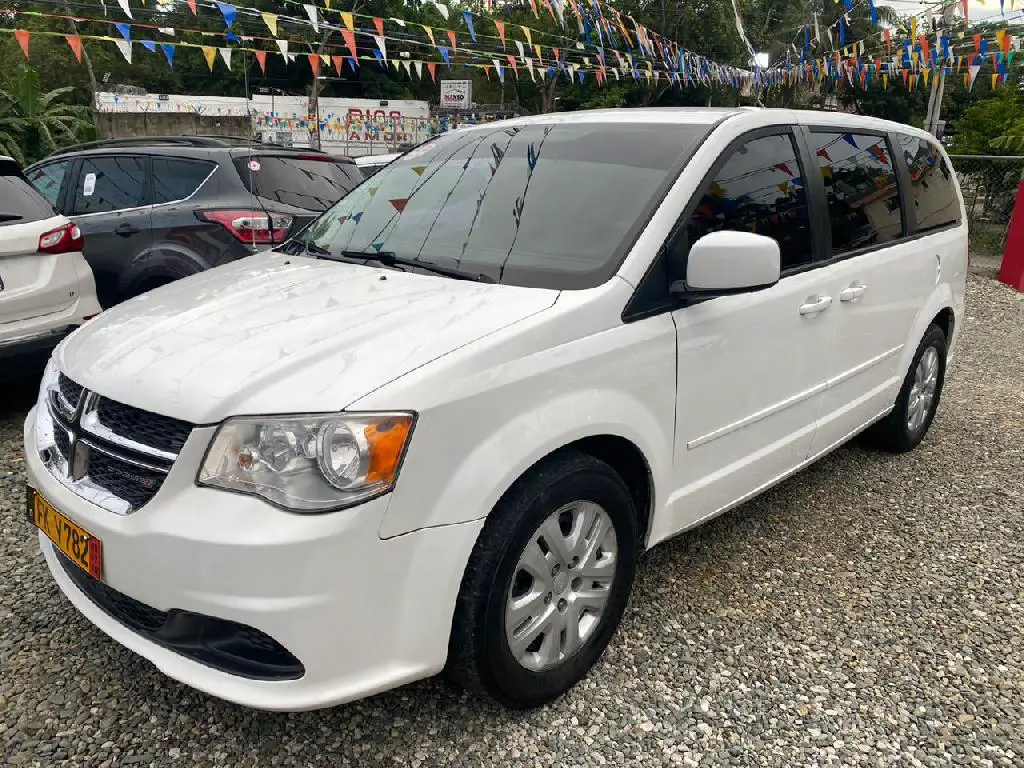 Dodge caravan 2016 tres filas de asiento en San Cristóbal Foto 7163674-2.jpg