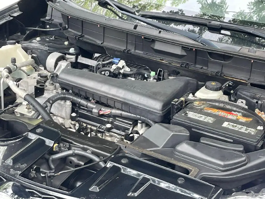 NISSAN ROUGE Foto 7164044-3.jpg