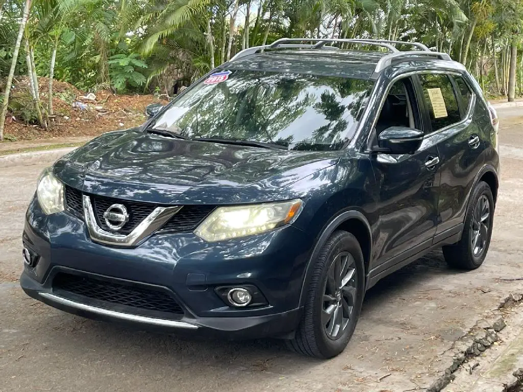 NISSAN ROUGE Foto 7164044-4.jpg