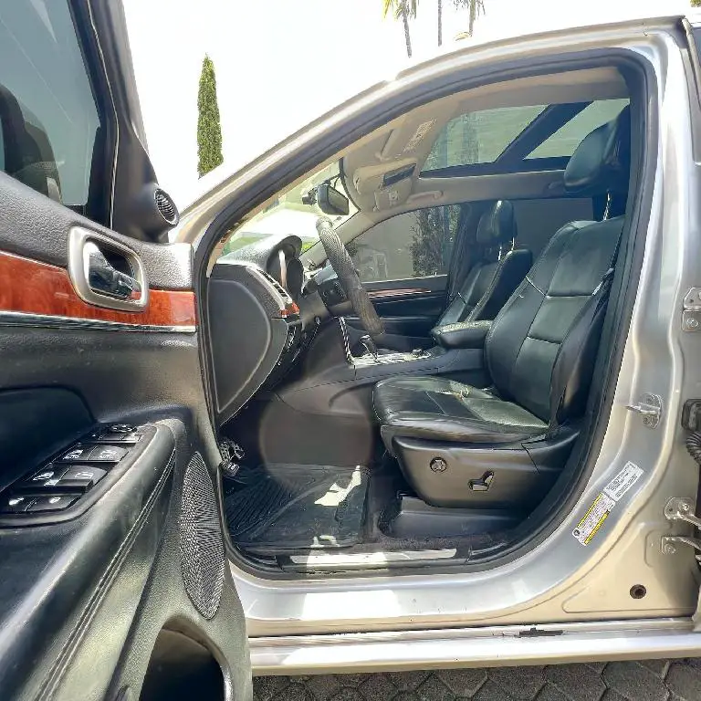 Jeep Grand Cherokee 2011 Panoramica Foto 7164045-3.jpg