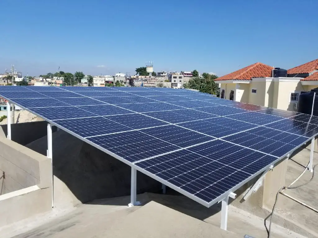 instalación de paneles solares Foto 7165085-2.jpg