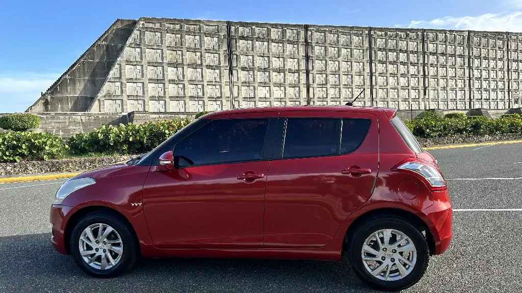 Suzuki Swift 2015 en Santo Domingo Este Foto 7166373-4.jpg