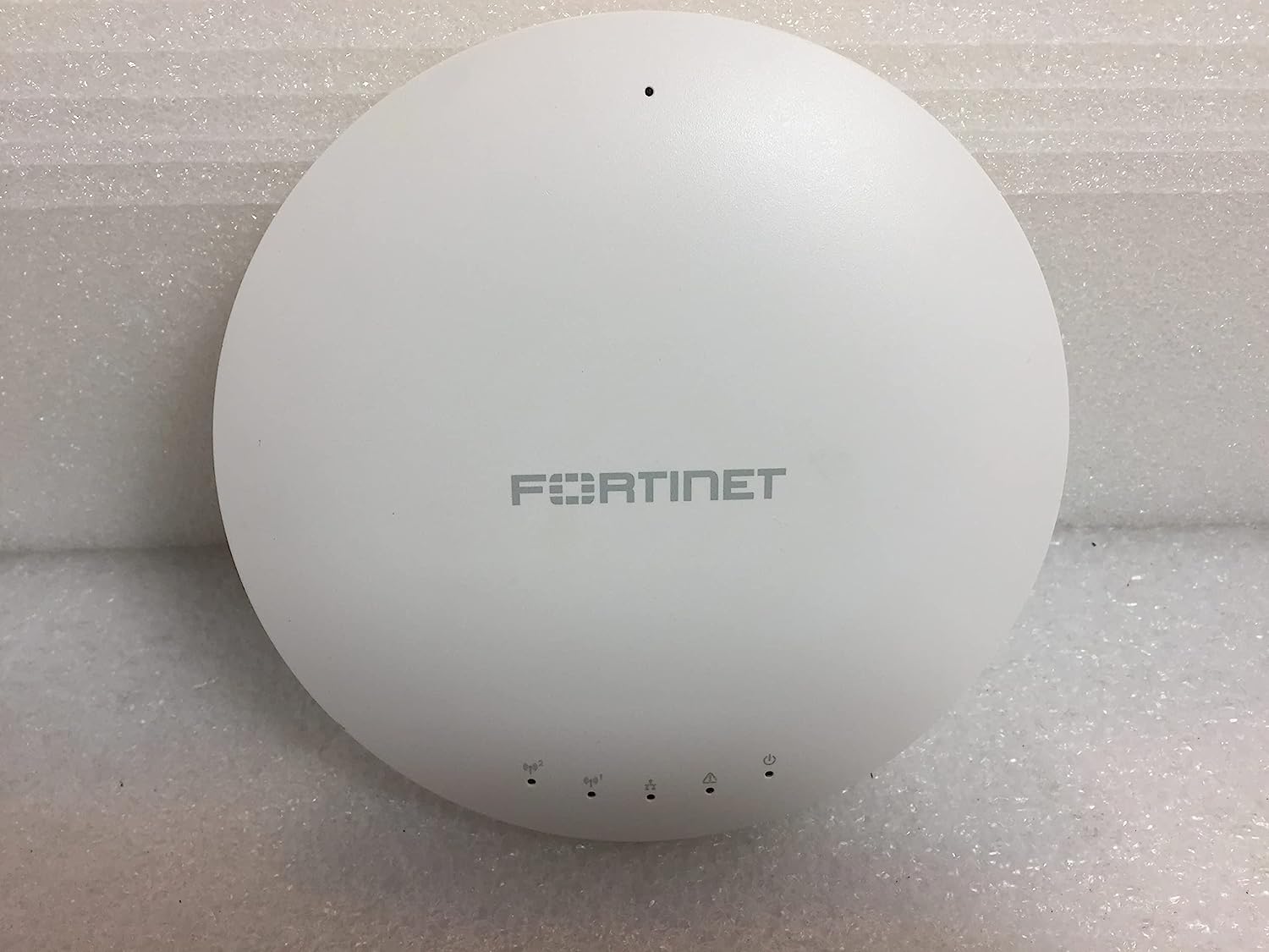 Fortinet Fortiap-221C-A 802.11ac punto de acceso inalámbric Foto 7167203-3.jpg