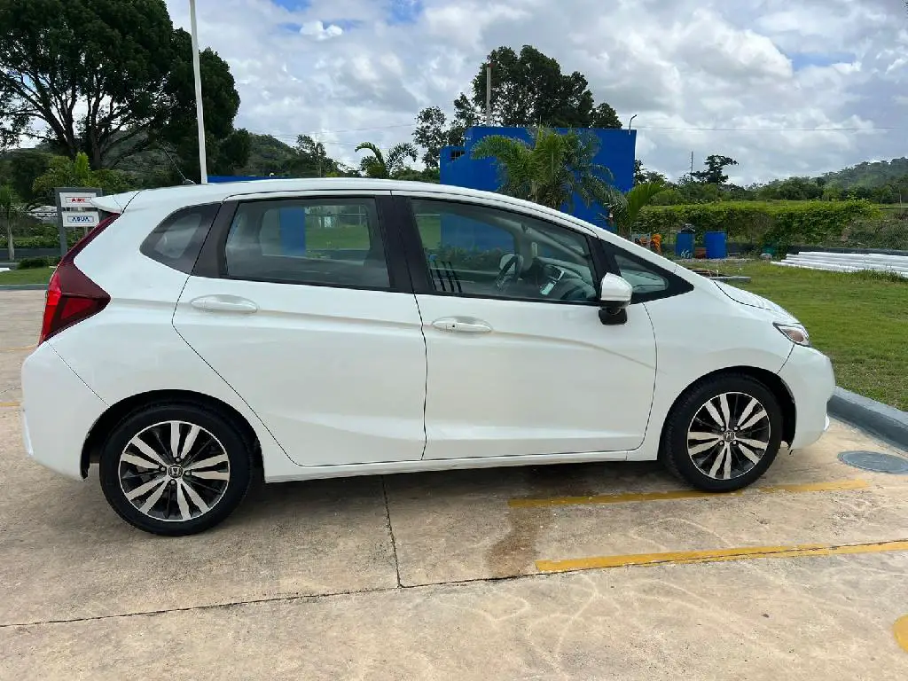 Honda Fit 2017 EX Americano en Hato Mayor Foto 7167333-r1.jpg