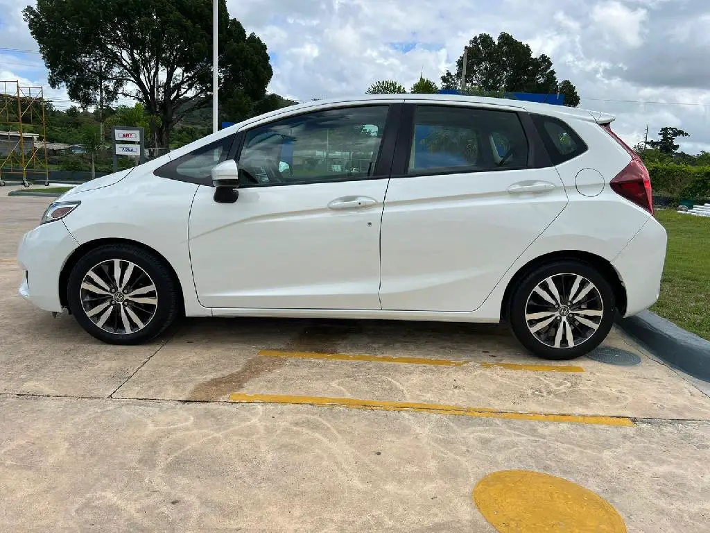 Honda Fit 2017 EX Americano en Hato Mayor Foto 7167333-r2.jpg