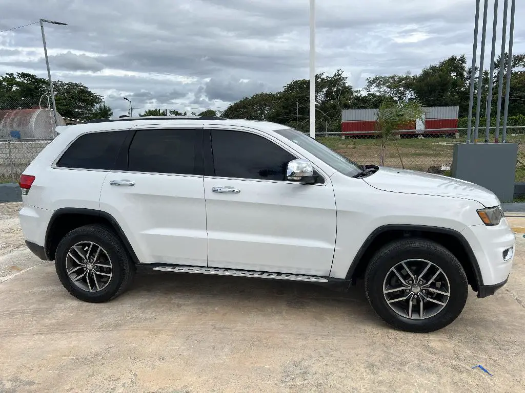 Jeep Grand Cherokee 2018  en Hato Mayor Foto 7167359-1.jpg