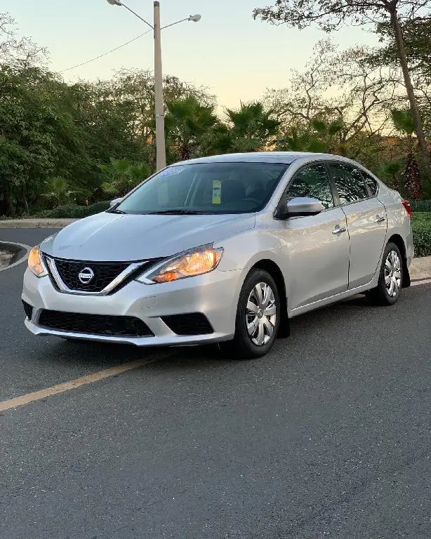 NISSAN SENTRA SPORT 2018 Foto 7168329-2.jpg